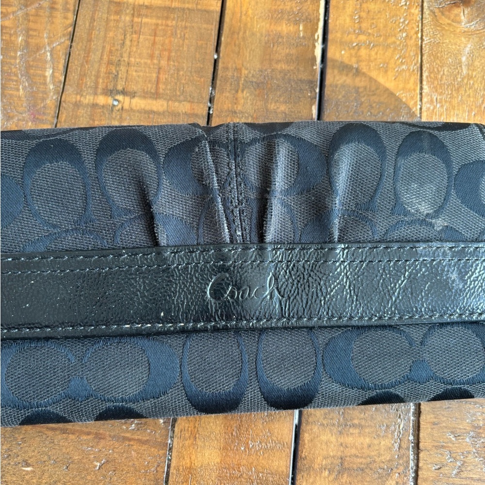 Coach wallet - Picture 2 of 2